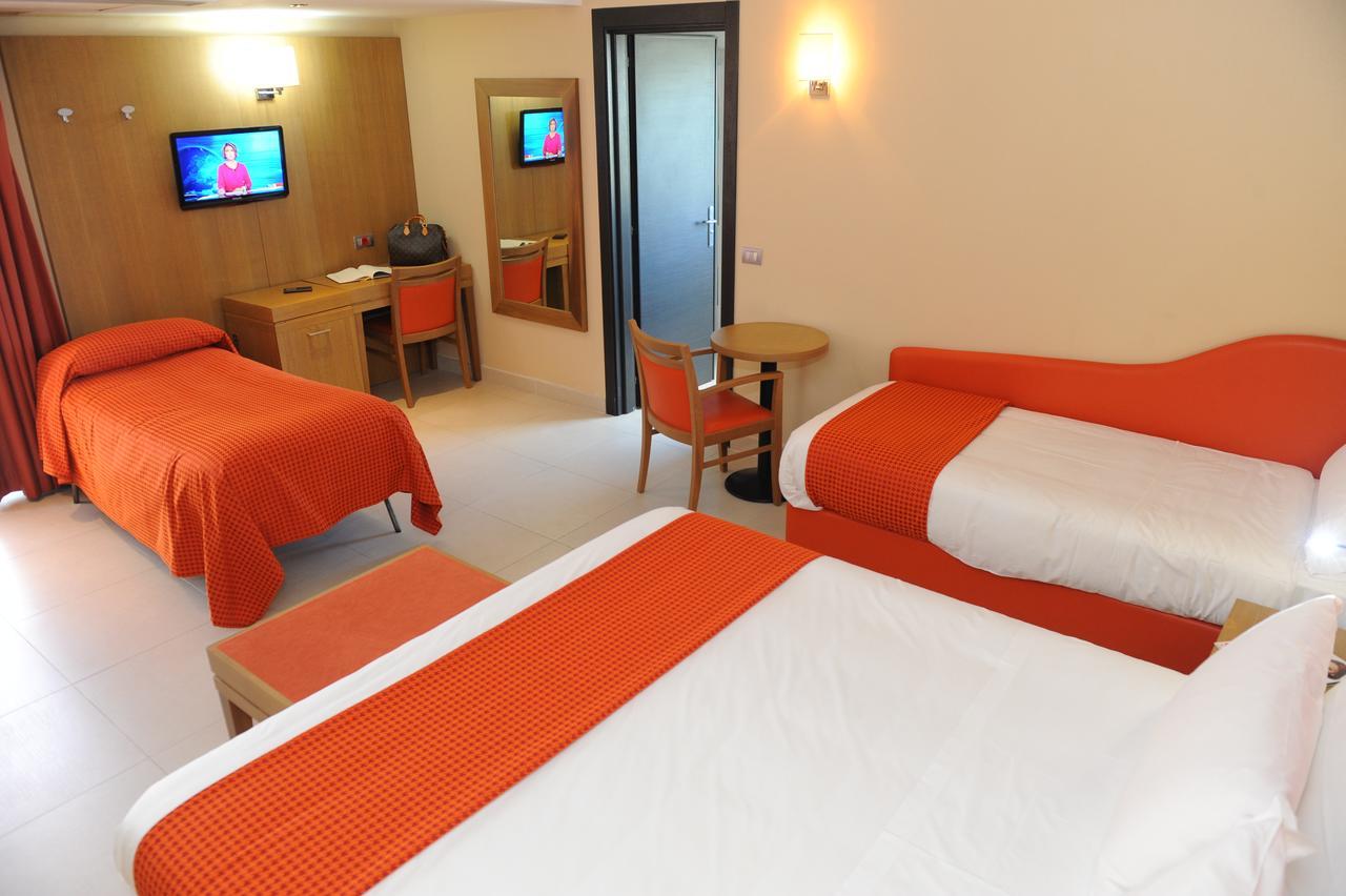Hotel Ristorante La Campagnola 卡西诺 外观 照片