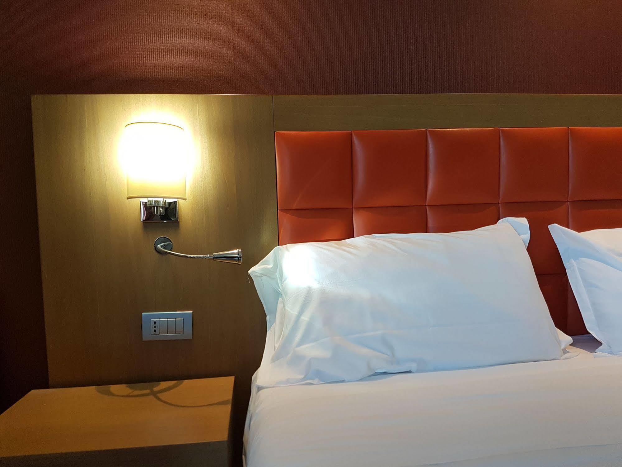 Hotel Ristorante La Campagnola 卡西诺 外观 照片