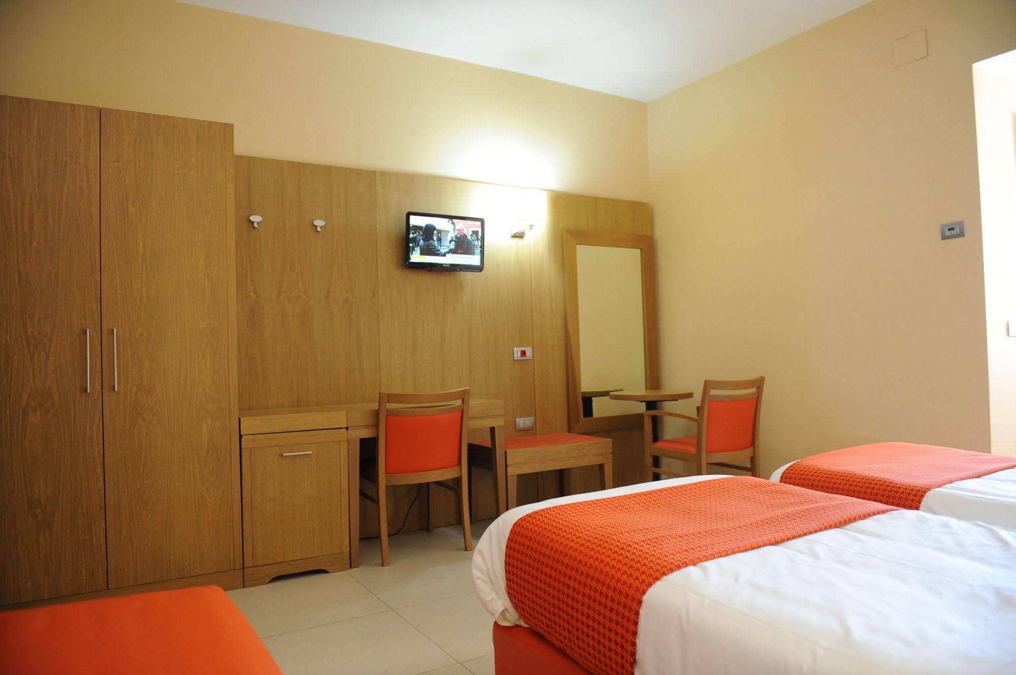 Hotel Ristorante La Campagnola 卡西诺 外观 照片