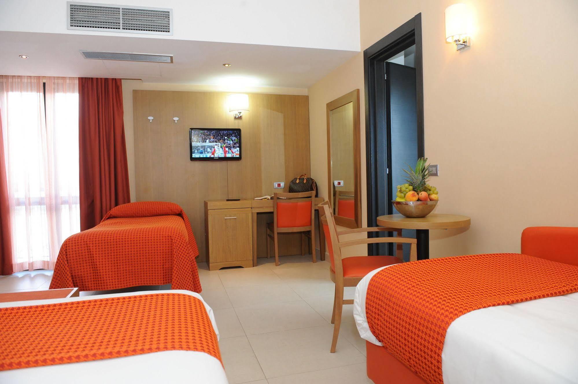 Hotel Ristorante La Campagnola 卡西诺 外观 照片